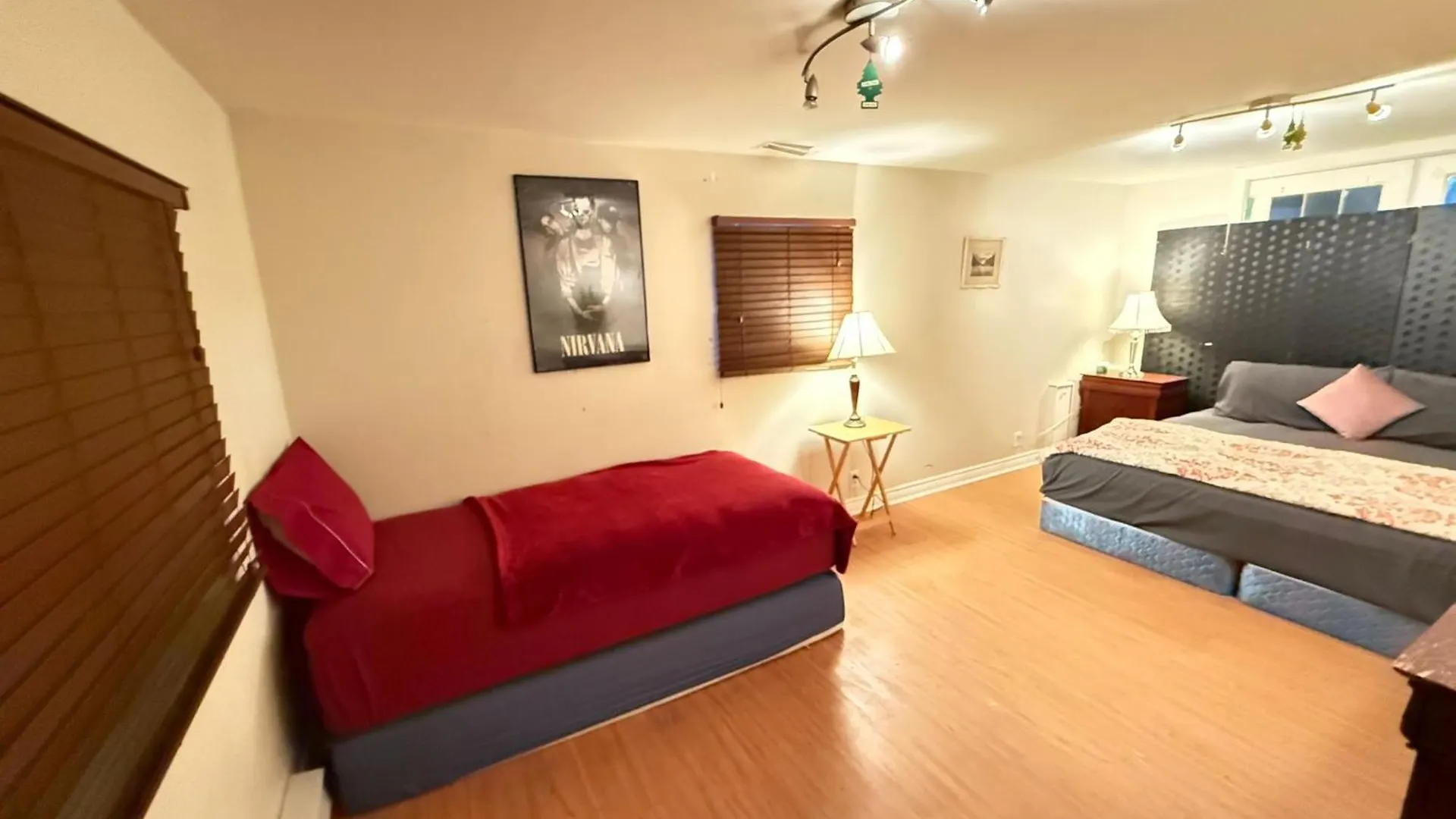 Vancouver City Home Stay- Near Kitsilano Beach, Ubc & Downtown Canada